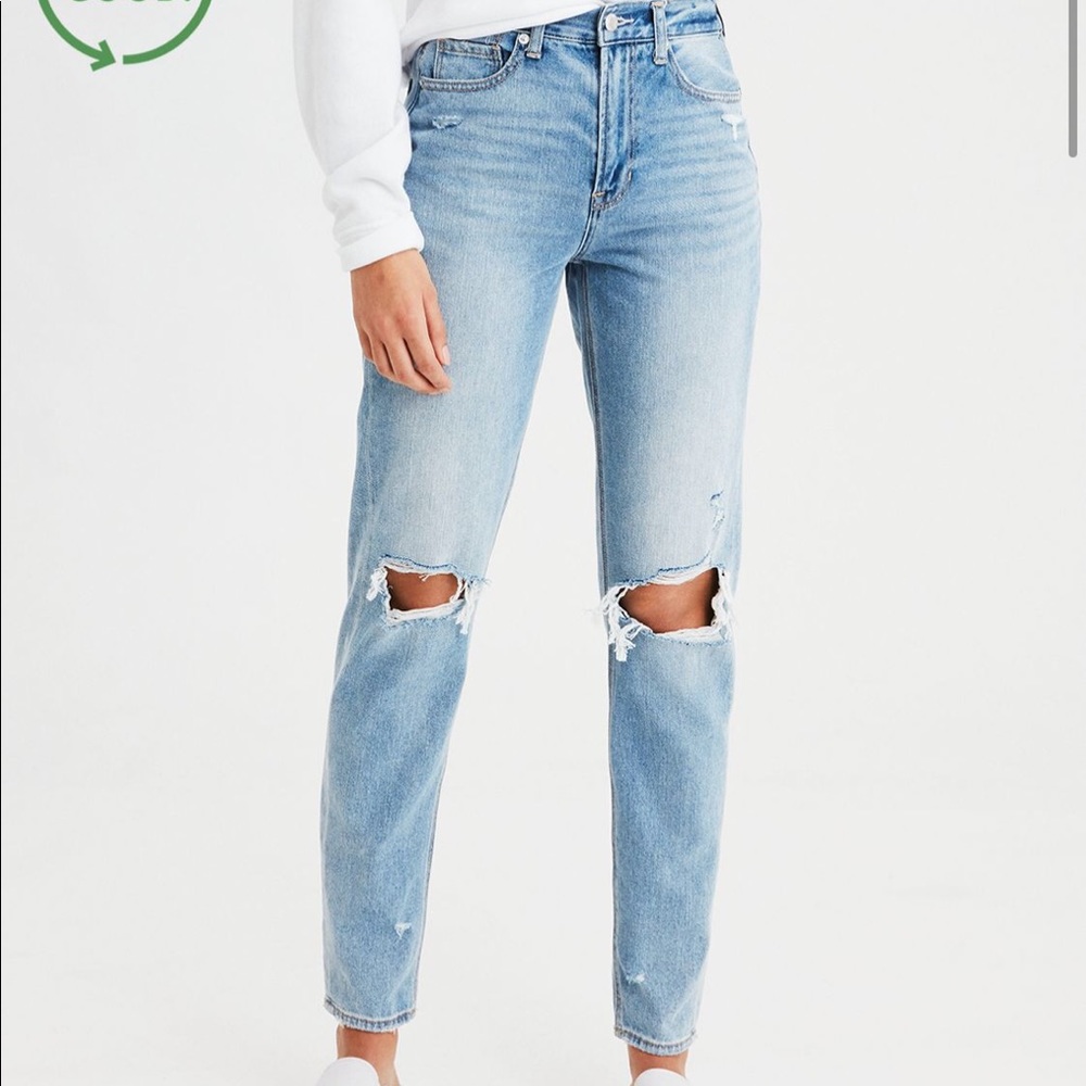 American Eagle Mom Jeans